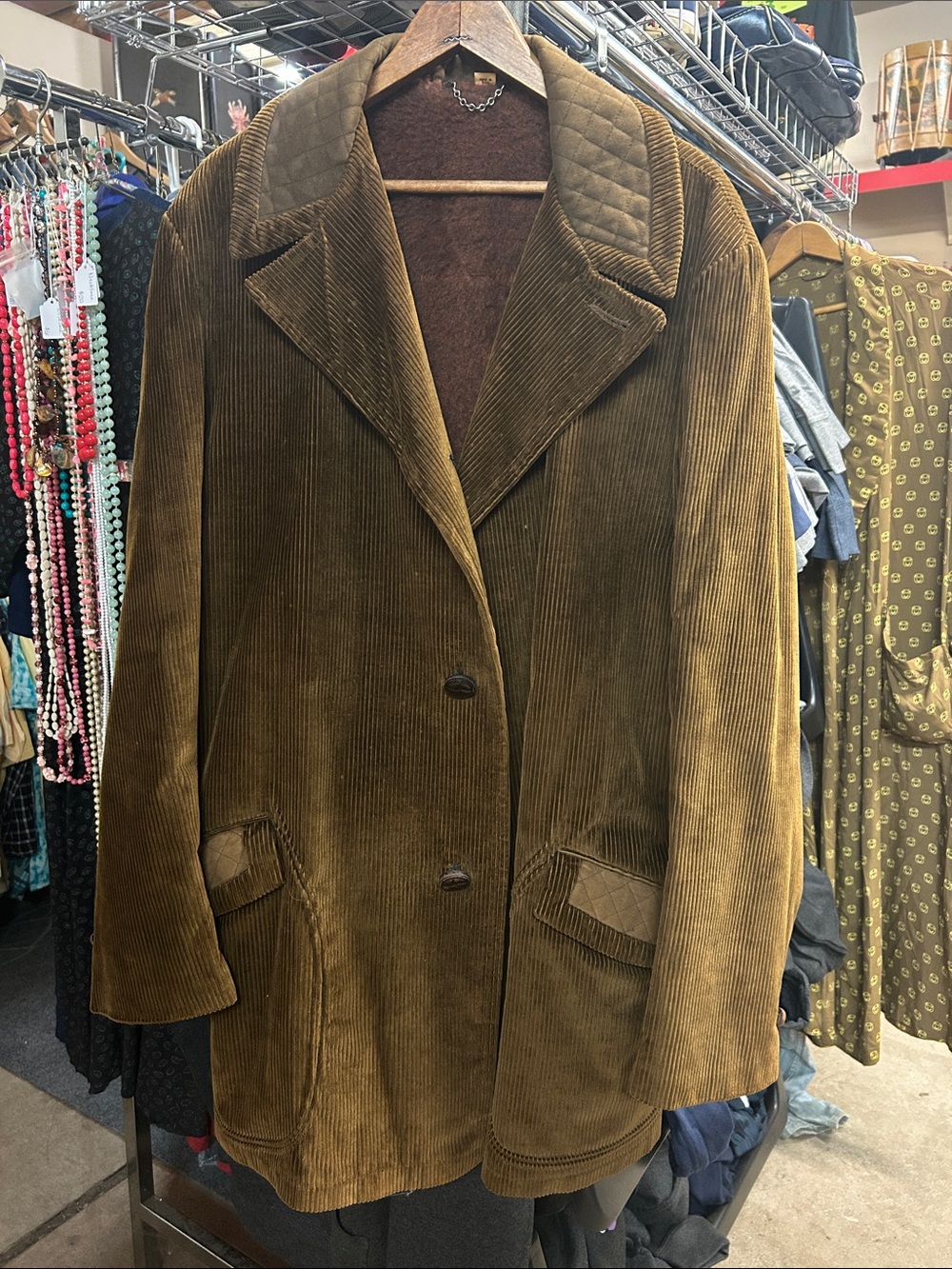Men’s Vintage Narragansett Brown Corduroy Jacket w/ Quilted Detail